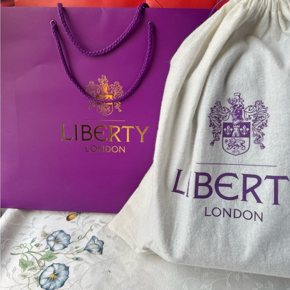Liberty London ,Excellent condition only used twice . With dust bag , Sbag - Picture 11 of 11